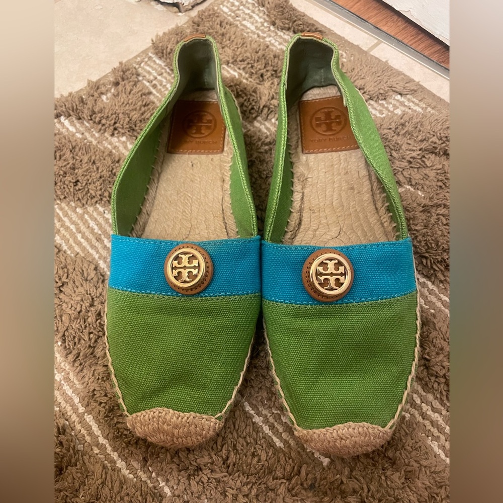 Tory Burch espadrille flats in vibrant green canvas, leaf green Size 9